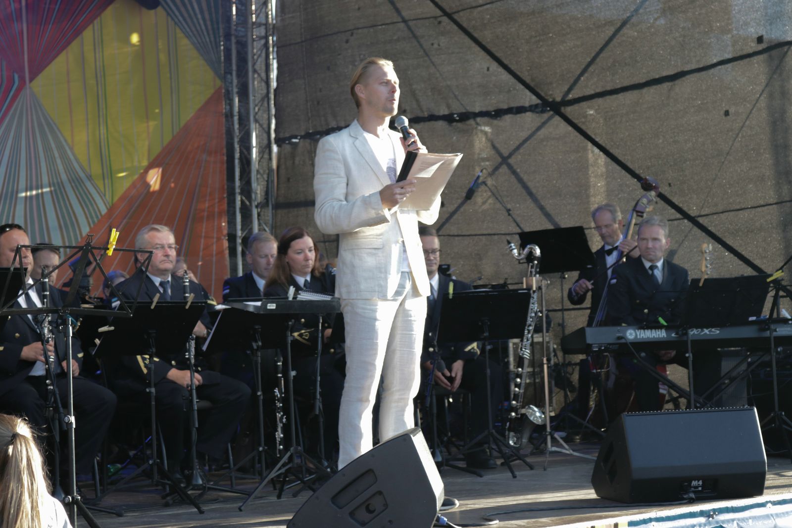 Mööda piiri